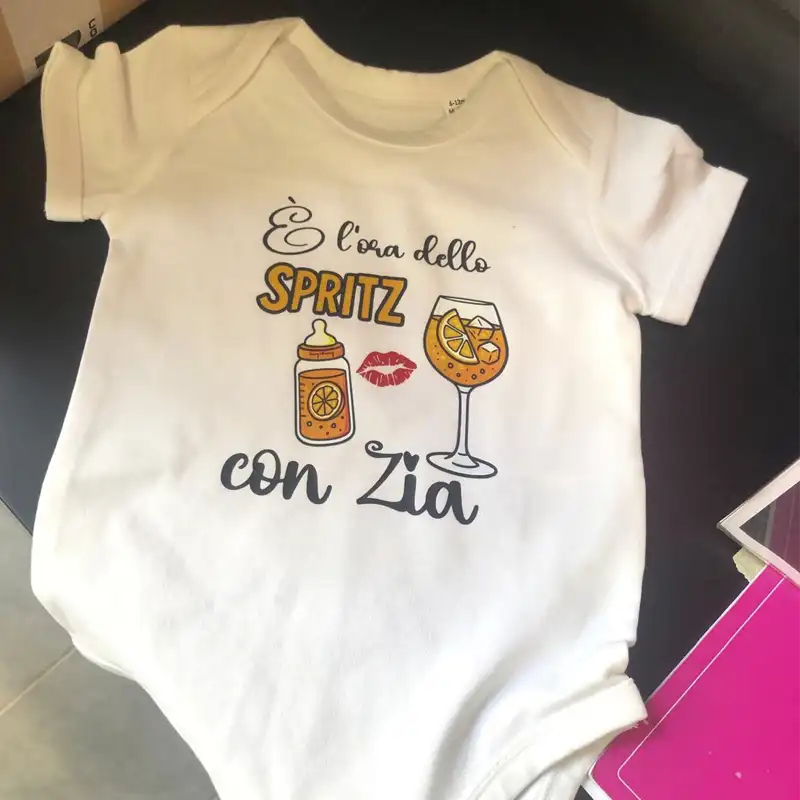 body-neonato-personalizzato-con-grafica-damatec Body neonato con grafica spiritosa personalizzato su richiesta a Milano